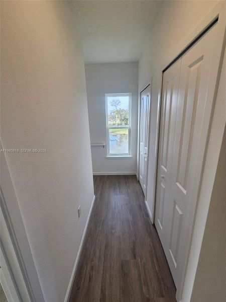 Spacious, unfurnished interior of a new home in , Orlando (Image 25).