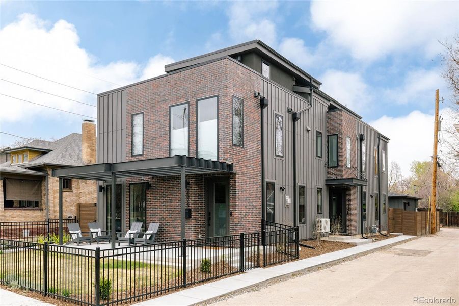 Image 43 of a home in .