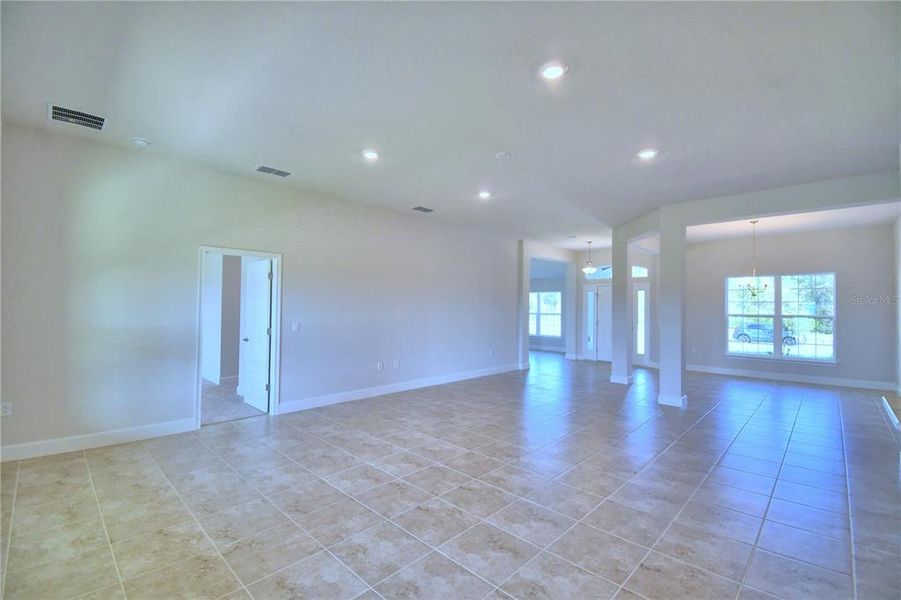 Spacious, unfurnished interior of a new home in Cadence Crossing, Auburndale (Image 22).