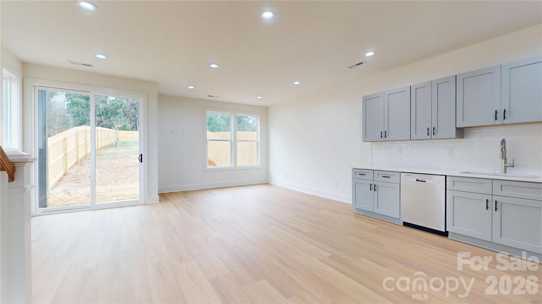 Spacious, unfurnished interior of a new home in , Charlotte (Image 18).
