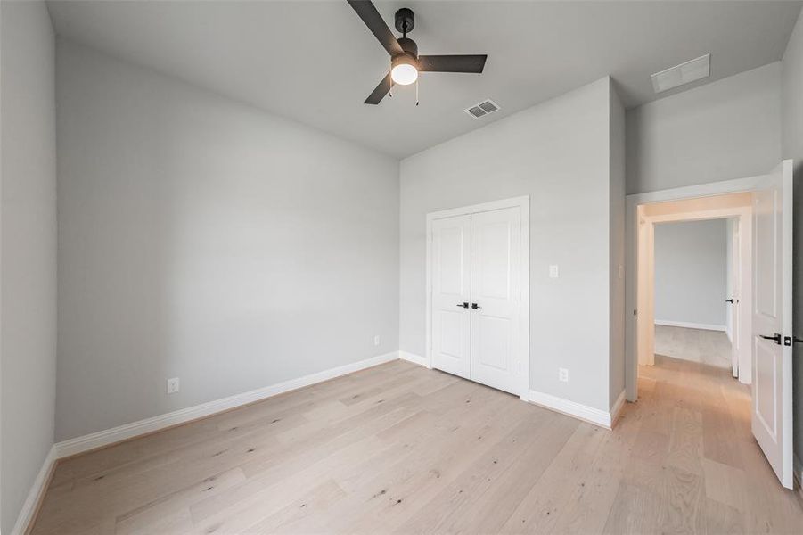 Spacious, unfurnished interior of a new home in , Fort Worth (Image 28).