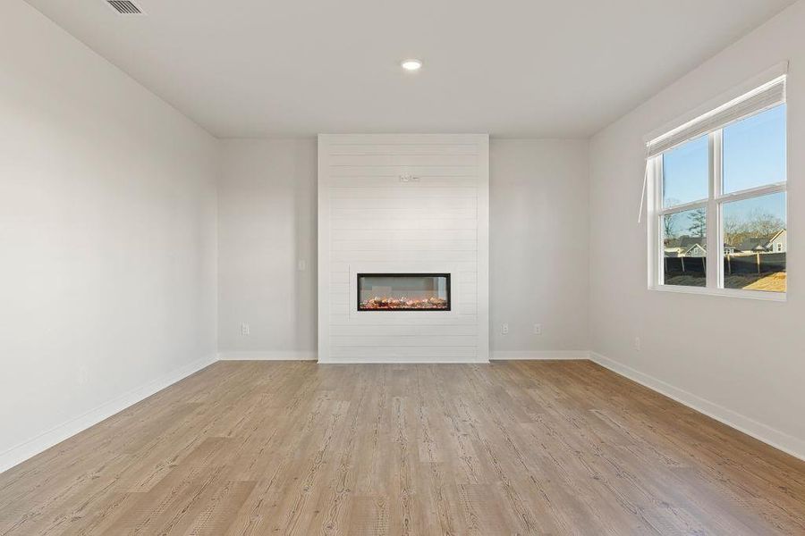 Spacious, unfurnished interior of a new home in Reserve at Gum Springs, Jefferson (Image 16).