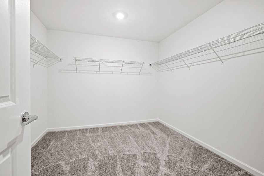 Spacious, unfurnished interior of a new home in Bryton, Huntersville (Image 41).