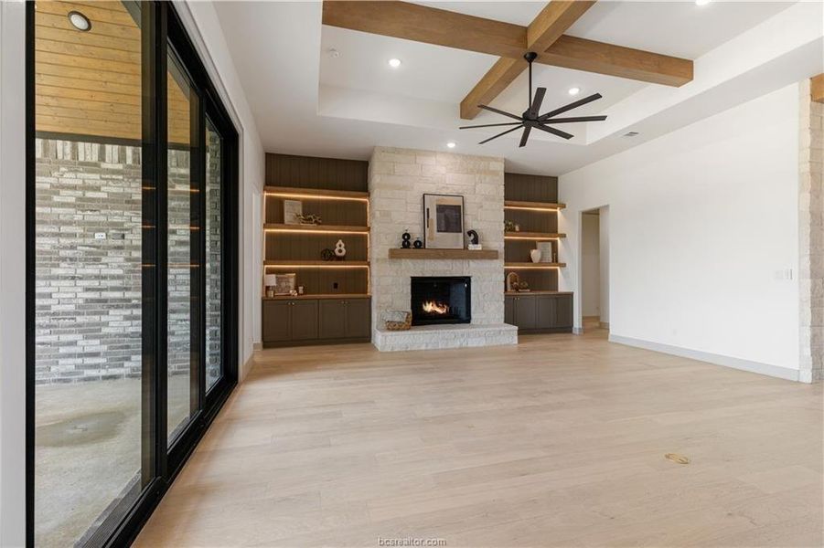 Spacious, unfurnished interior of a new home in , Bryan (Image 24).