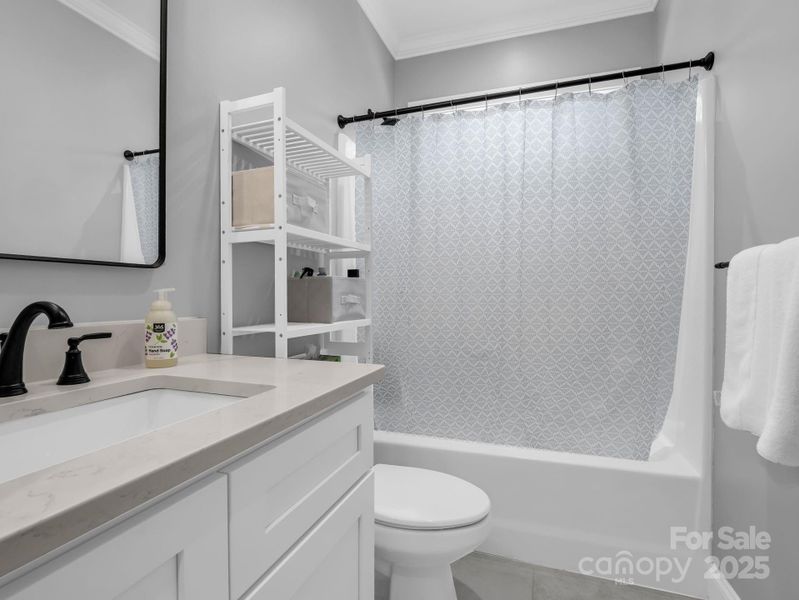 Image 29 of a home in .