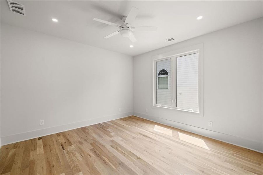 Spacious, unfurnished interior of a new home in , Brookhaven (Image 20). Spacious, unfurnished interior of a new home in , Brookhaven (Image 20).