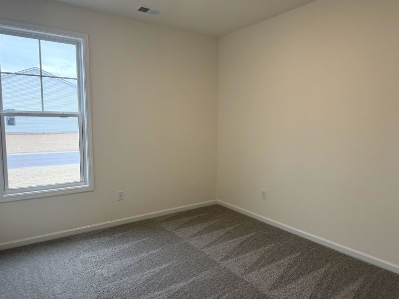 Spacious, unfurnished interior of a new home in King Farm Estates, Aynor (Image 11).