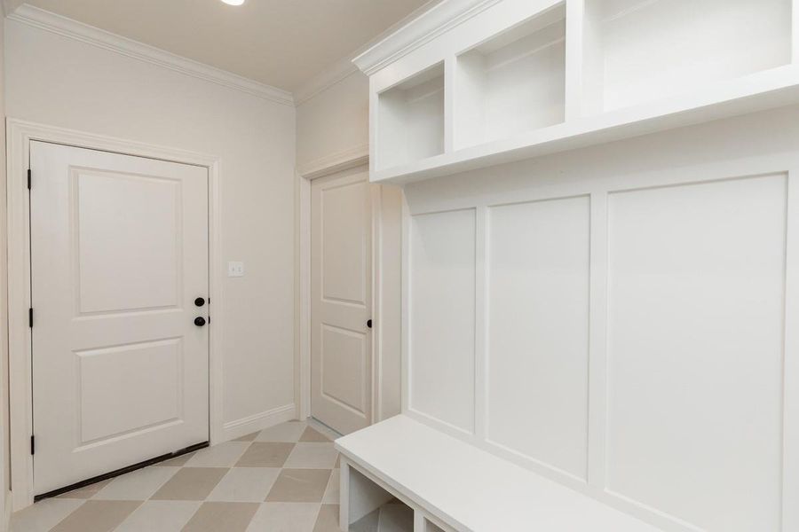 Spacious, unfurnished interior of a new home in , Beaumont (Image 19).