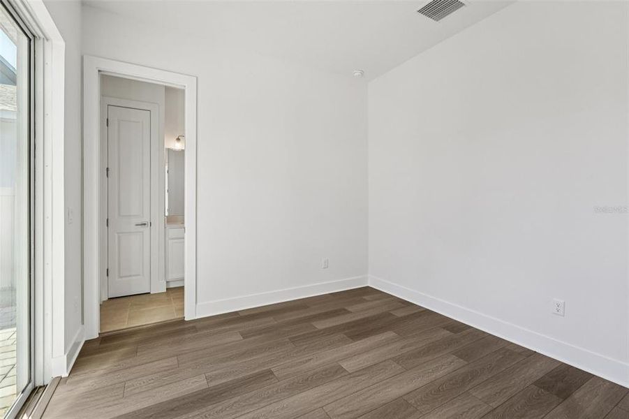 Spacious, unfurnished interior of a new home in Eagles Cove at Mirada, San Antonio (Image 33).