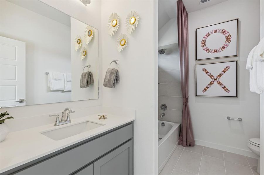 Furnished interior view inside a new home in Painted Tree, McKinney (Image 15). Furnished interior view inside a new home in Painted Tree, McKinney (Image 15).