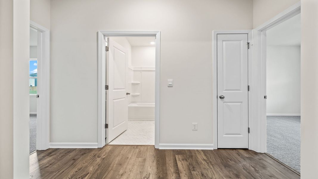 Spacious, unfurnished interior of a new home in Durbin Meadows Traditions, Fountain Inn (Image 14).