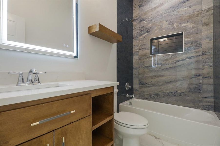 Image 21 of a home in .