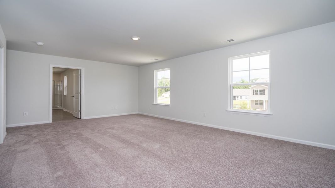 Representative unfurnished interior of a home built from the GALEN by D.R. Horton in Ridgefield, Conway (Image 29).