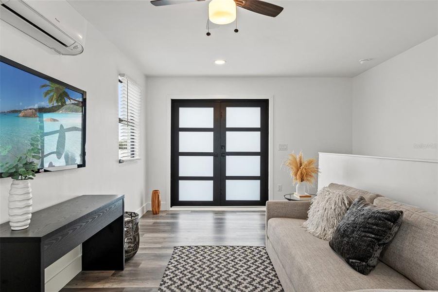 Furnished interior view inside a new home in , Pinellas Park (Image 23). Furnished interior view inside a new home in , Pinellas Park (Image 23).