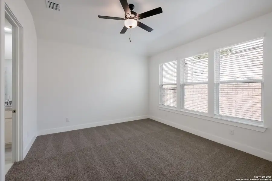 Spacious, unfurnished interior of a new home in Crown Ridge Manor, San Antonio (Image 11). Spacious, unfurnished interior of a new home in Crown Ridge Manor, San Antonio (Image 11).