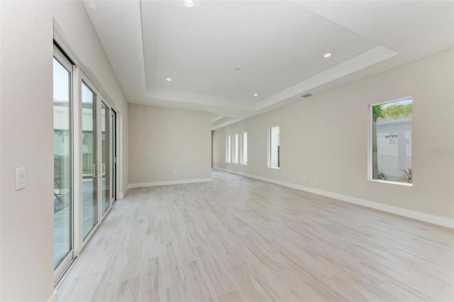 Spacious, unfurnished interior of a new home in Aqua Single Family Homes, Bradenton (Image 29).