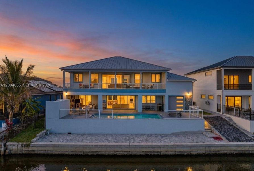 Exterior details and patio area of a home in , Cape Coral (Image 33).
