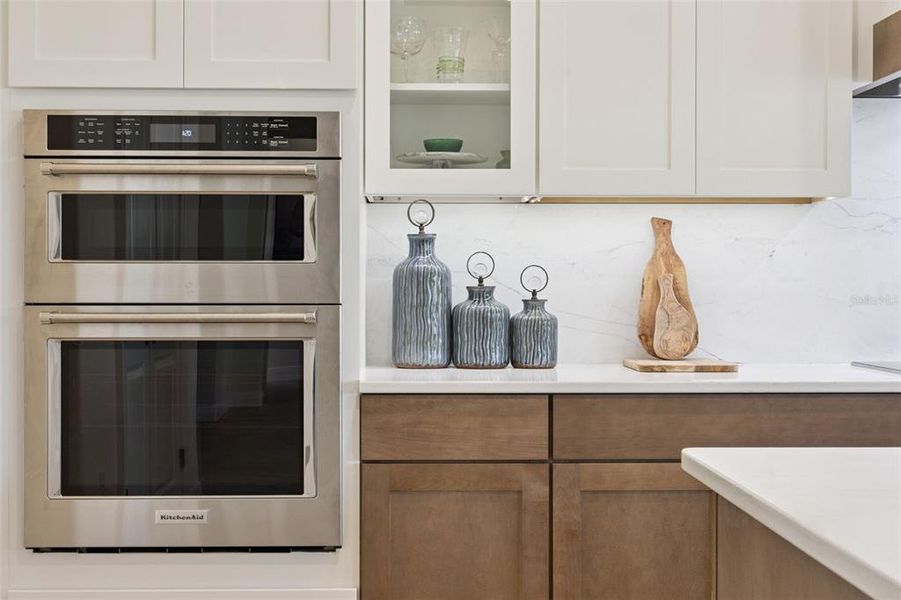 Close-up of interior finishes inside a home in , Lady Lake (Image 23).