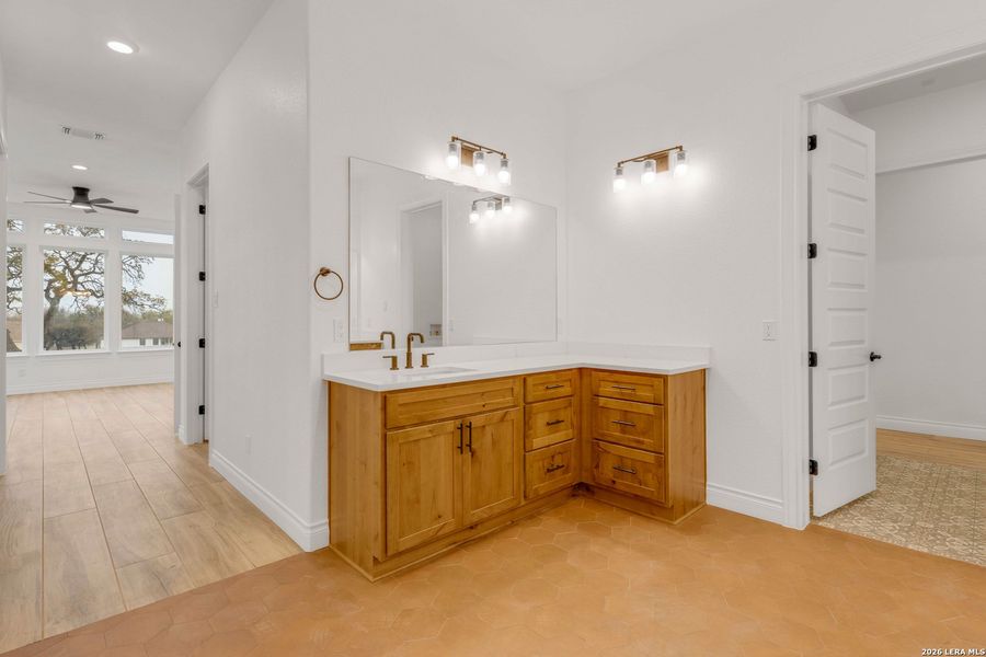 Furnished interior view inside a new home in , Bandera (Image 18).