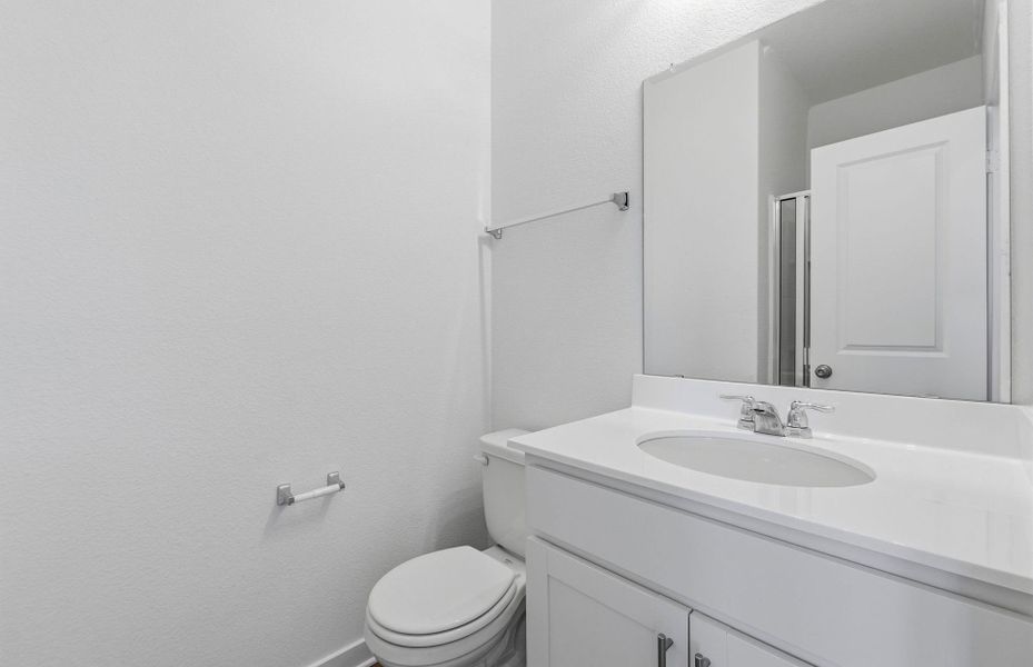 Furnished interior view inside a new home in Skyview, Belton (Image 9).