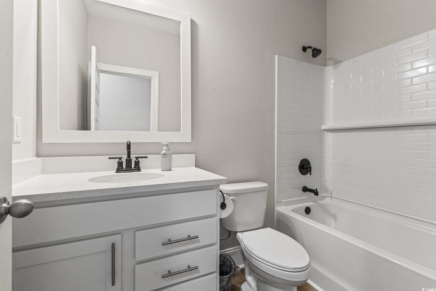 Image 32 of a home in White Oak Estates.