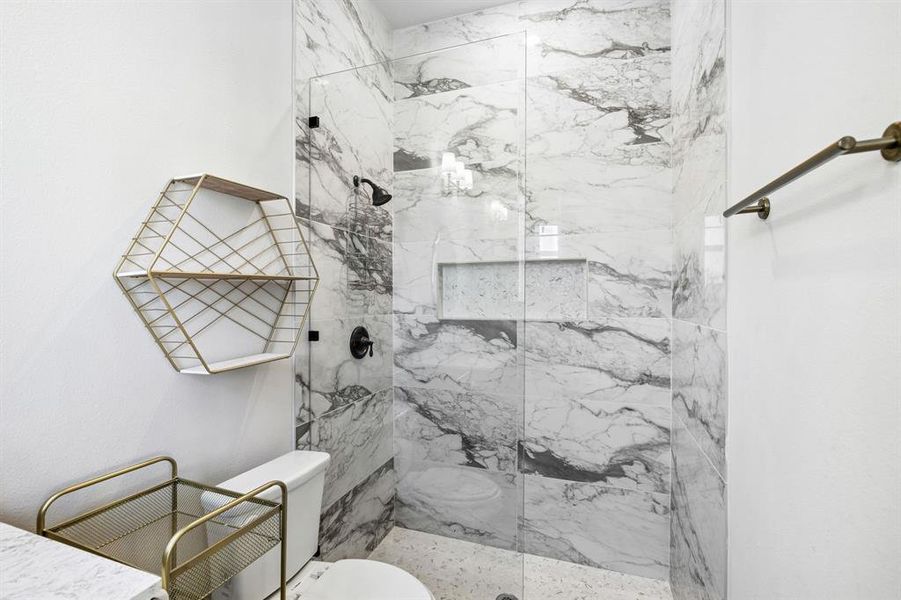 Furnished interior view inside a new home in , Leonard (Image 29).