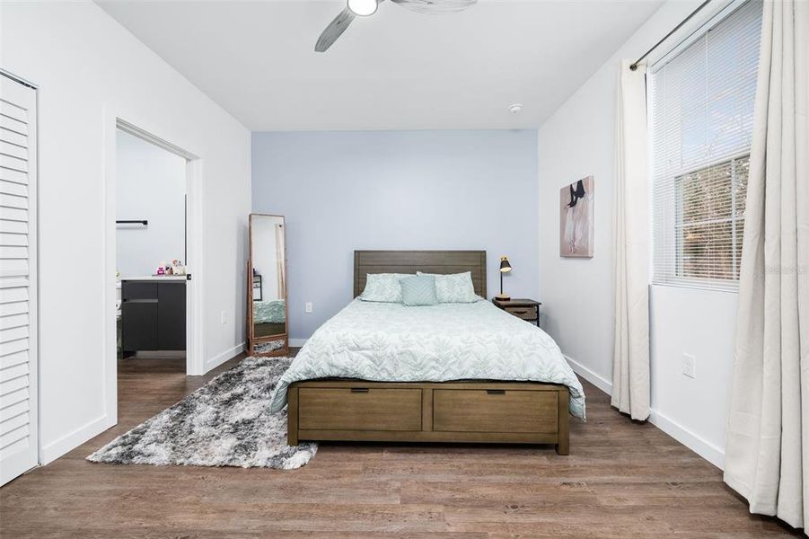 Furnished interior view inside a new home in , Gainesville (Image 11).