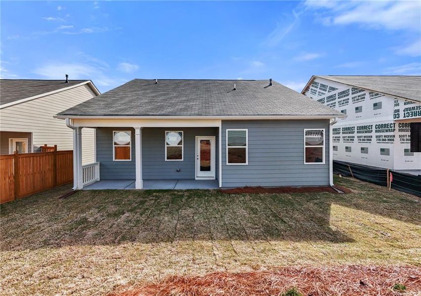 Exterior details and patio area of a home in Villages at Cedar Hill, Dallas (Image 3).