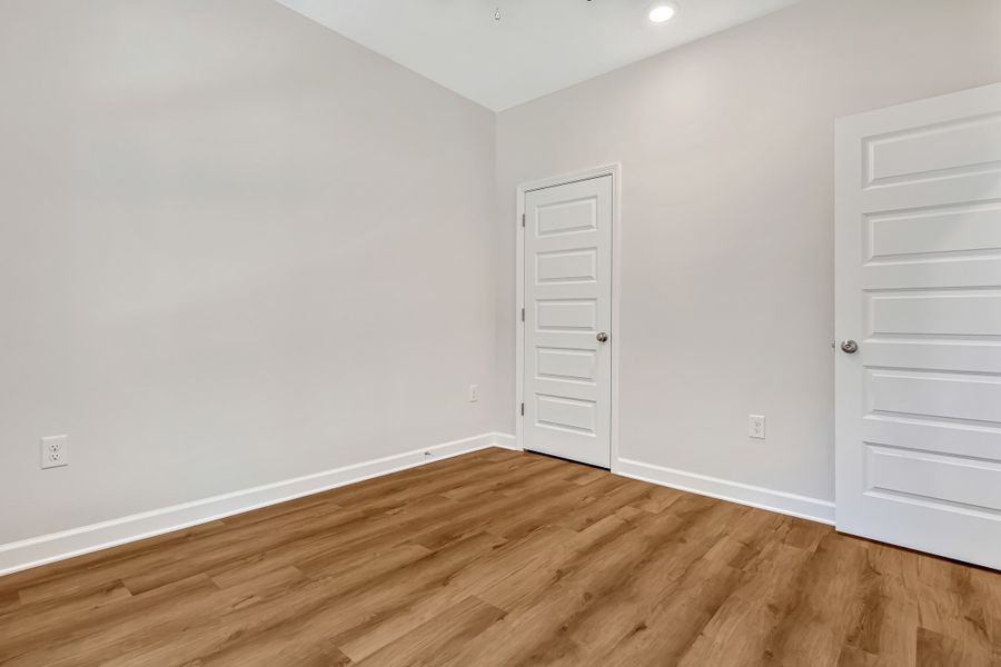 Spacious, unfurnished interior of a new home in , Crestview (Image 30).