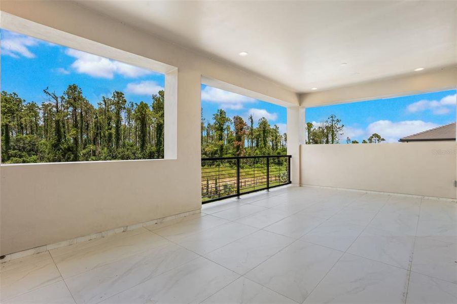 Spacious, unfurnished interior of a new home in , Montverde (Image 48).