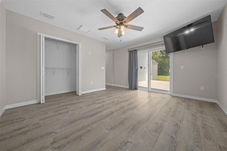 Spacious, unfurnished interior of a new home in , Citra (Image 11).