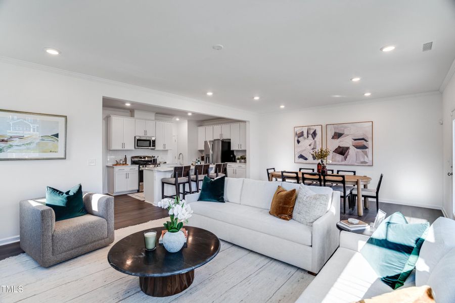 SUN_ElizabethSprings_Pic_202ShingleOak_1