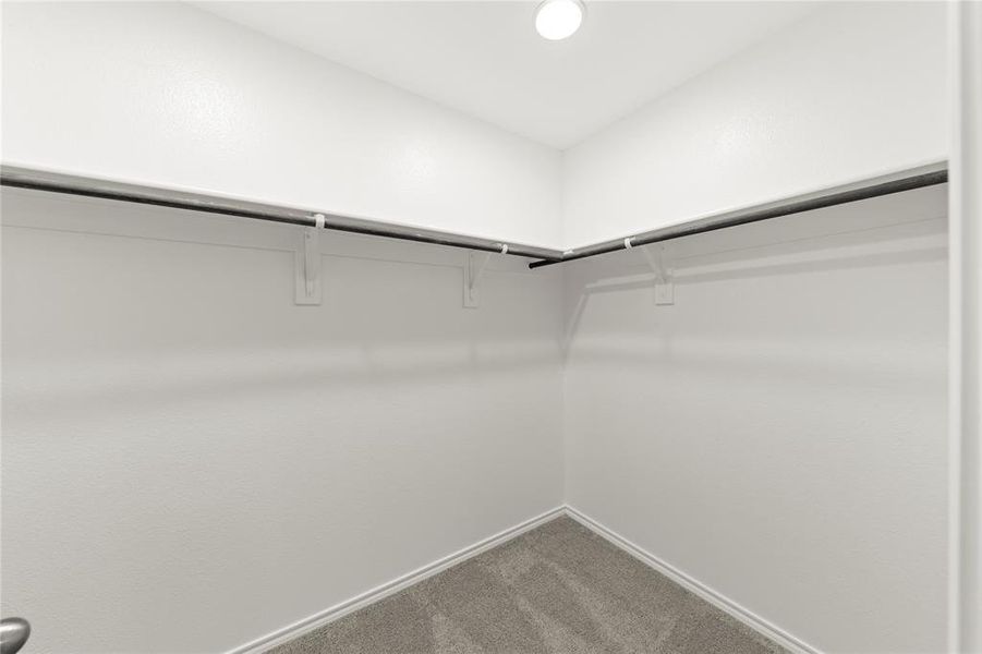 22. 4006 Avion - Bed 2