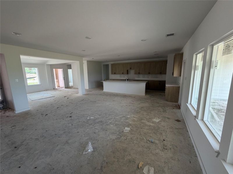 *Images and 3D tour are for illustration only and options may vary from home as built.