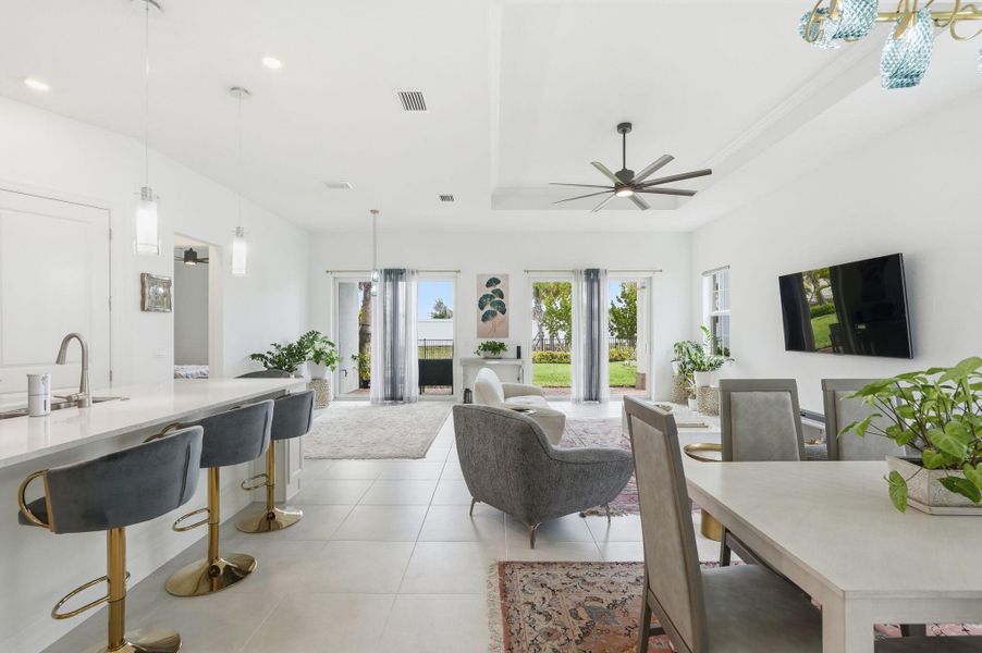 21-web-or-mls-10550_Northbrook_Cir_025