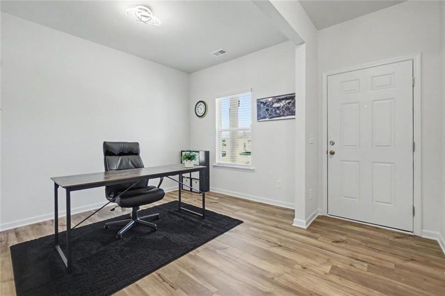 Furnished interior view inside a new home in Arrington, Adairsville (Image 16).