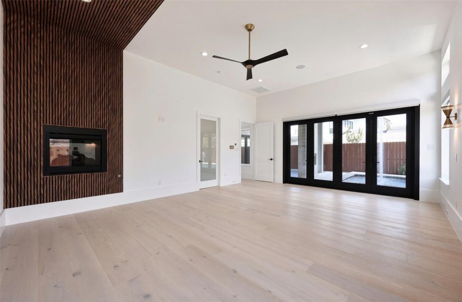 Spacious, unfurnished interior of a new home in , Houston (Image 24).