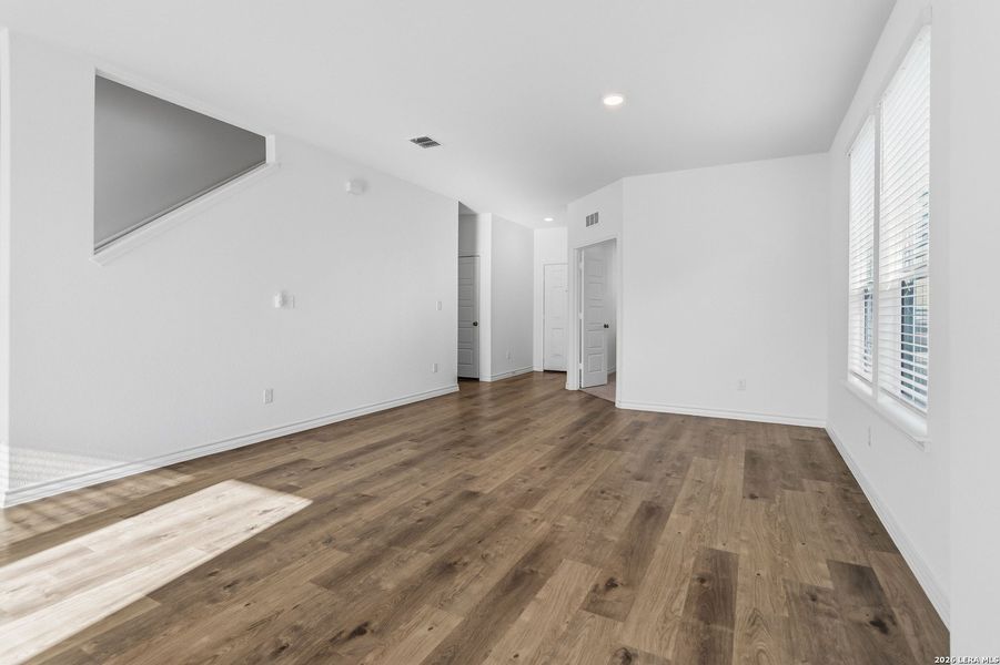 Spacious, unfurnished interior of a new home in Davis Ranch, Helotes (Image 30). Spacious, unfurnished interior of a new home in Davis Ranch, Helotes (Image 30).