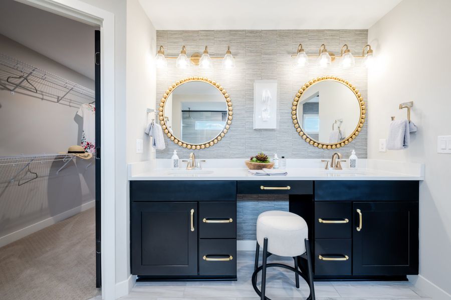 Representative furnished interior of a home built from the Clay by Fischer Homes in Veranda Manor, Canton (Image 27).