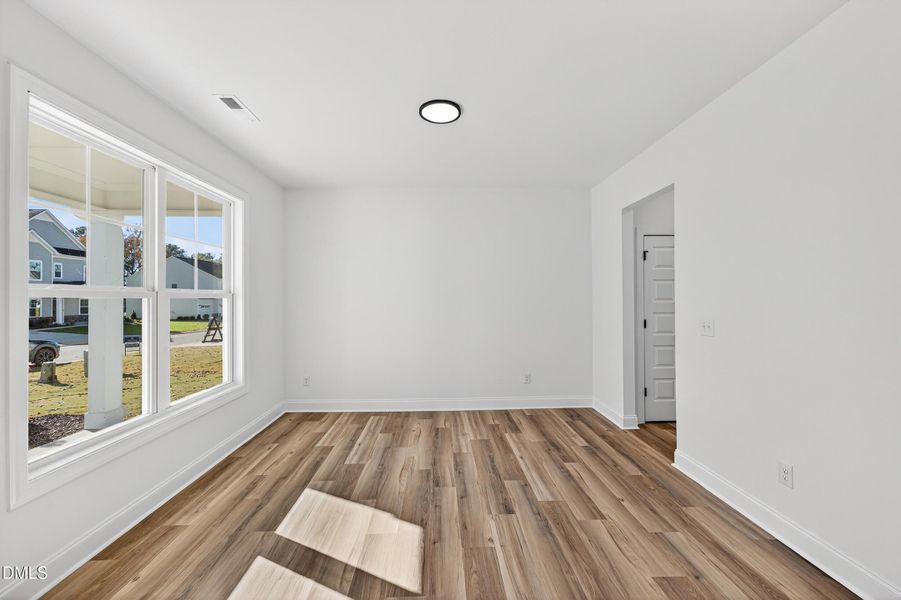 5 -122 w fountainhead lane, interior