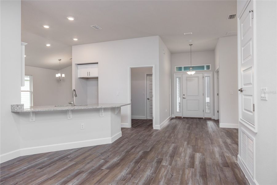 Spacious, unfurnished interior of a new home in Kirkland Farms, Alachua (Image 25).