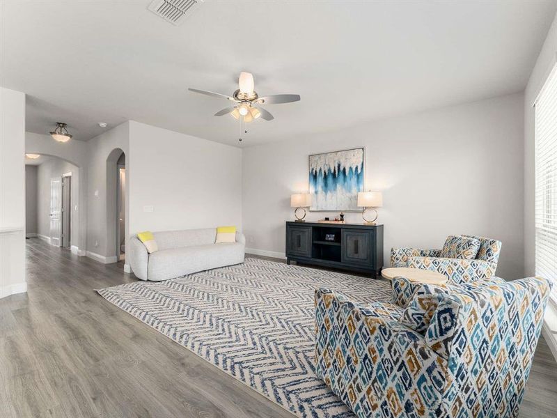 Furnished interior view inside a new home in Emerald Vista, Wylie (Image 8). Furnished interior view inside a new home in Emerald Vista, Wylie (Image 8).