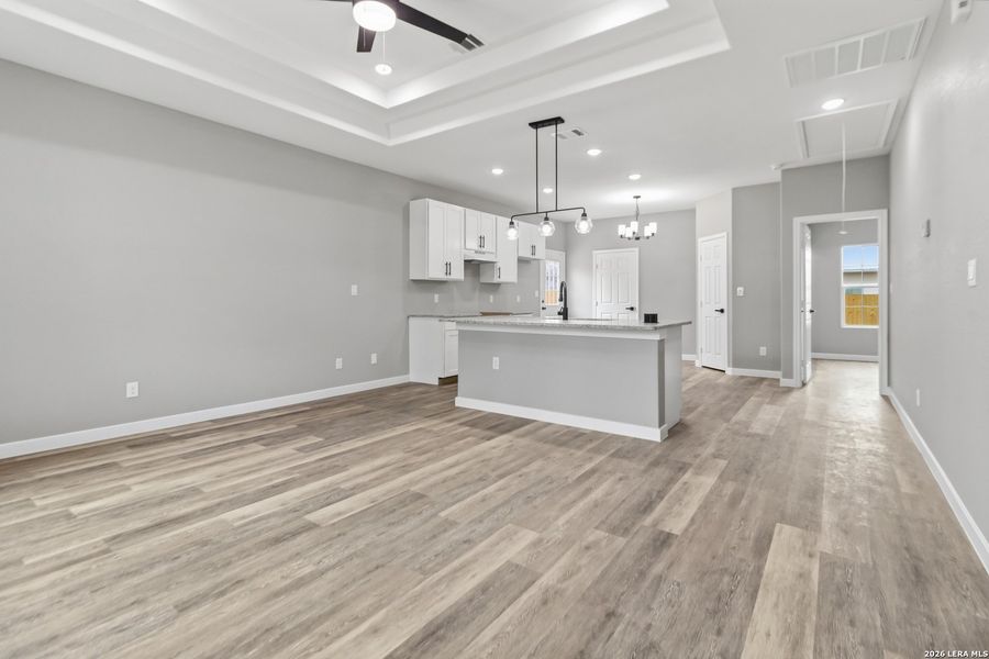 Spacious, unfurnished interior of a new home in , San Antonio (Image 18).