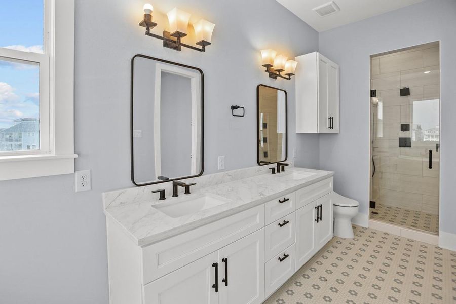 Furnished interior view inside a new home in , Galveston (Image 35).