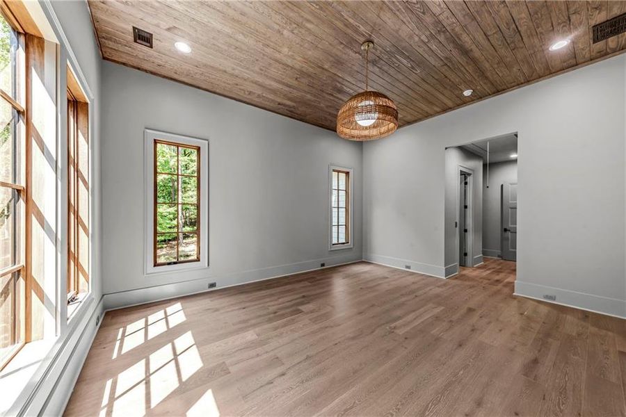 Spacious, unfurnished interior of a new home in , Greensboro (Image 68).