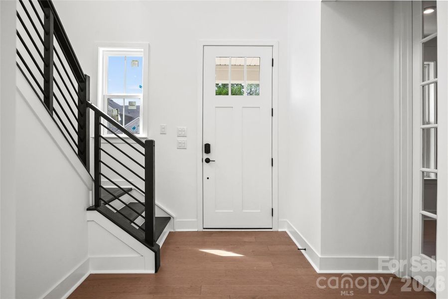 Spacious, unfurnished interior of a new home in Parkside Crossing, Charlotte (Image 35).