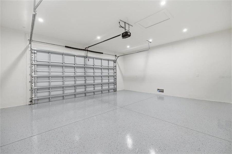 Spacious, unfurnished interior of a new home in , St. Petersburg (Image 56).
