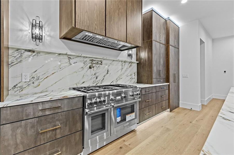 Furnished interior view inside a new home in , Sugar Hill (Image 39). Furnished interior view inside a new home in , Sugar Hill (Image 39).