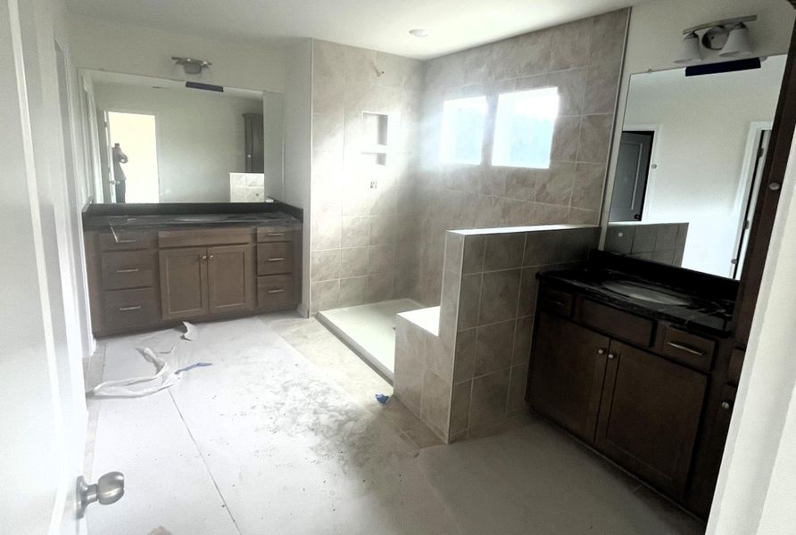 Image 42 of a home in Oakley Pointe.