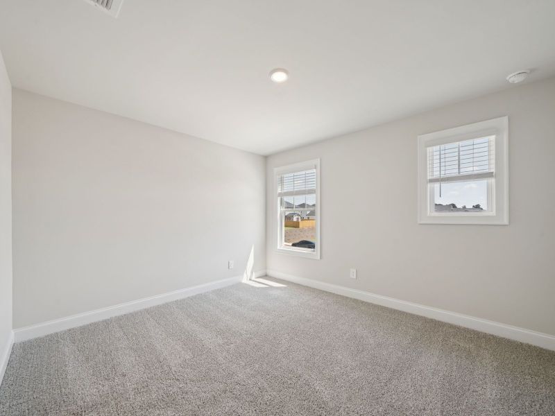 Spacious, unfurnished interior of a new home in Martin Springs - Estate Series, Lawrenceville (Image 21).